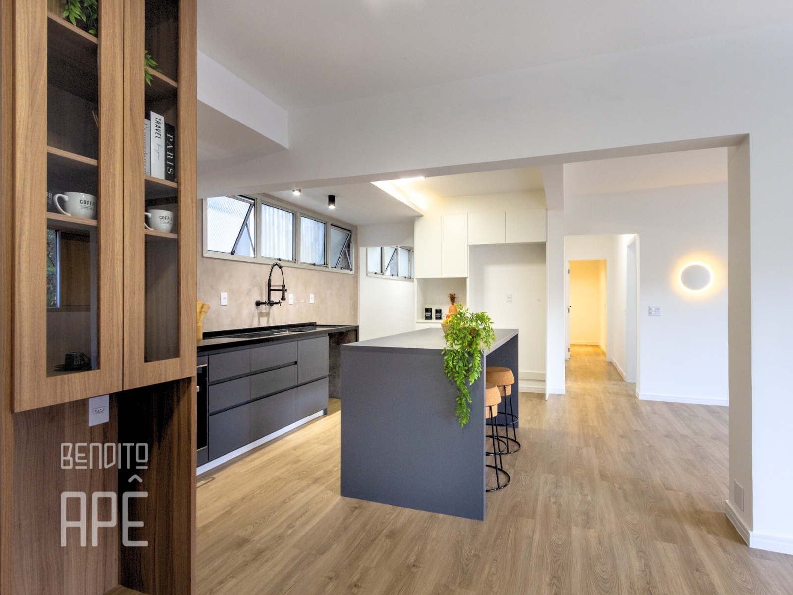 Apartamento na Av. Prof. Alfonso Bovero