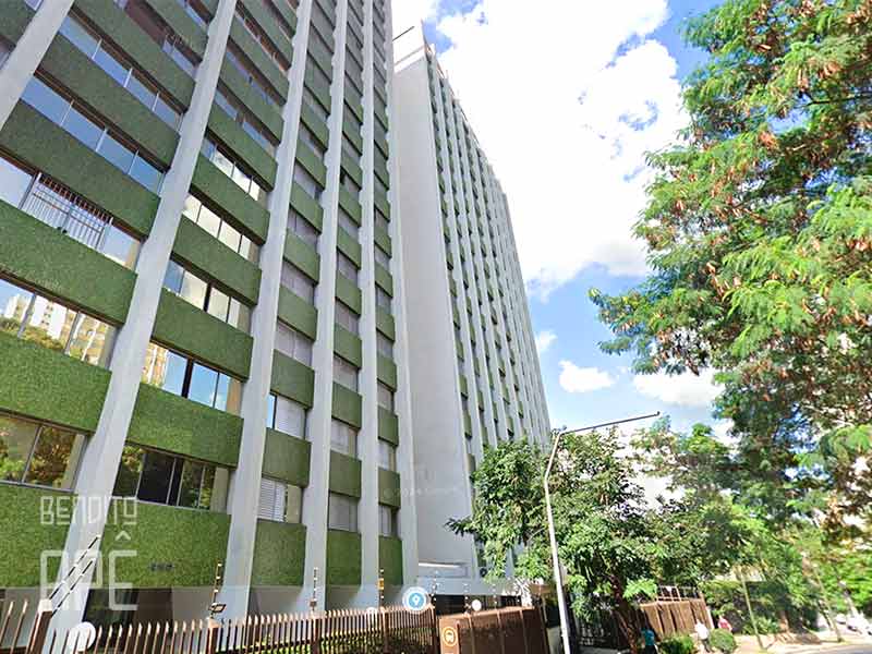 Comprar Apartamento na Rua Diana