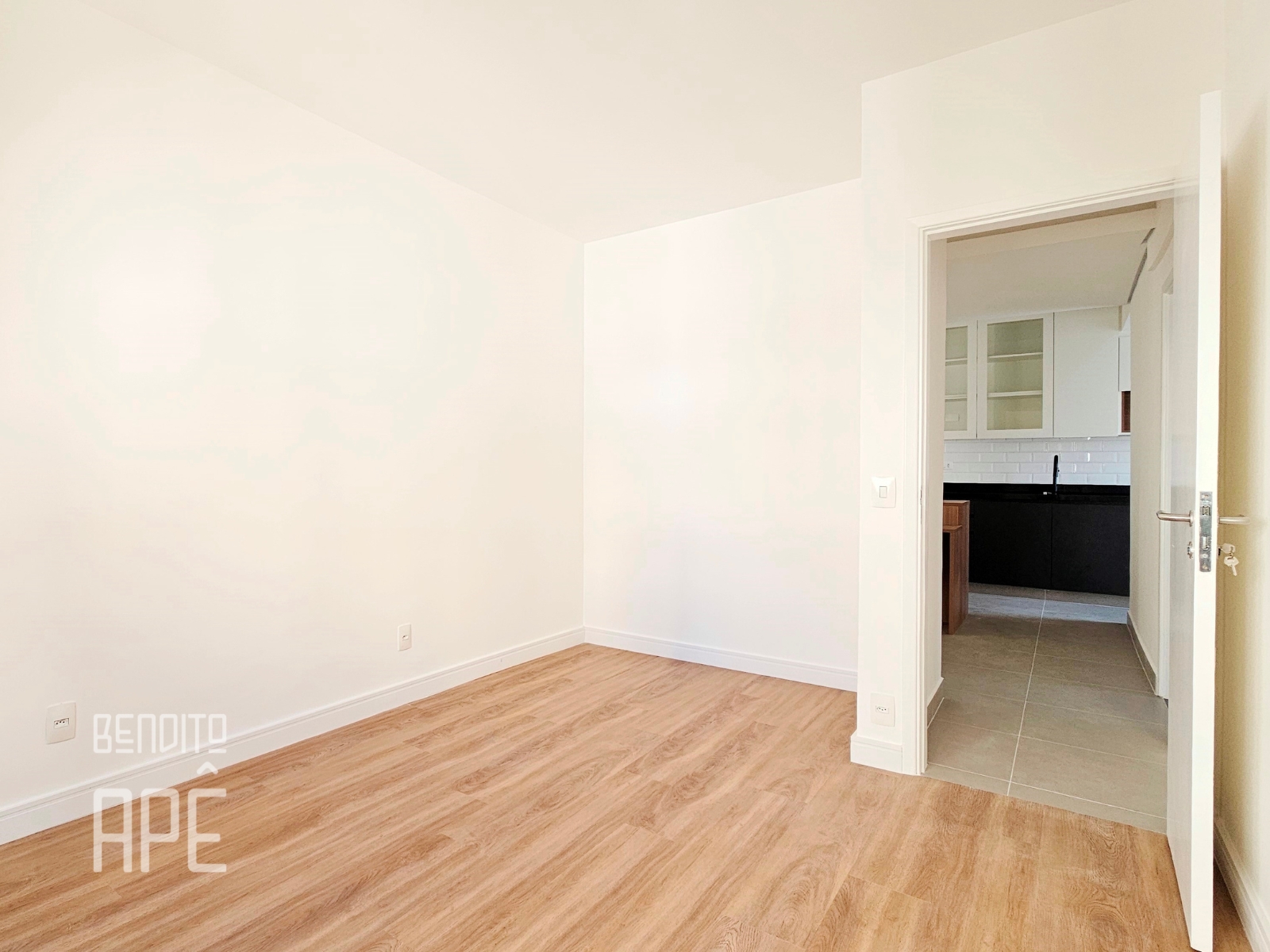 Comprar Apartamento na Rua Caiowaá