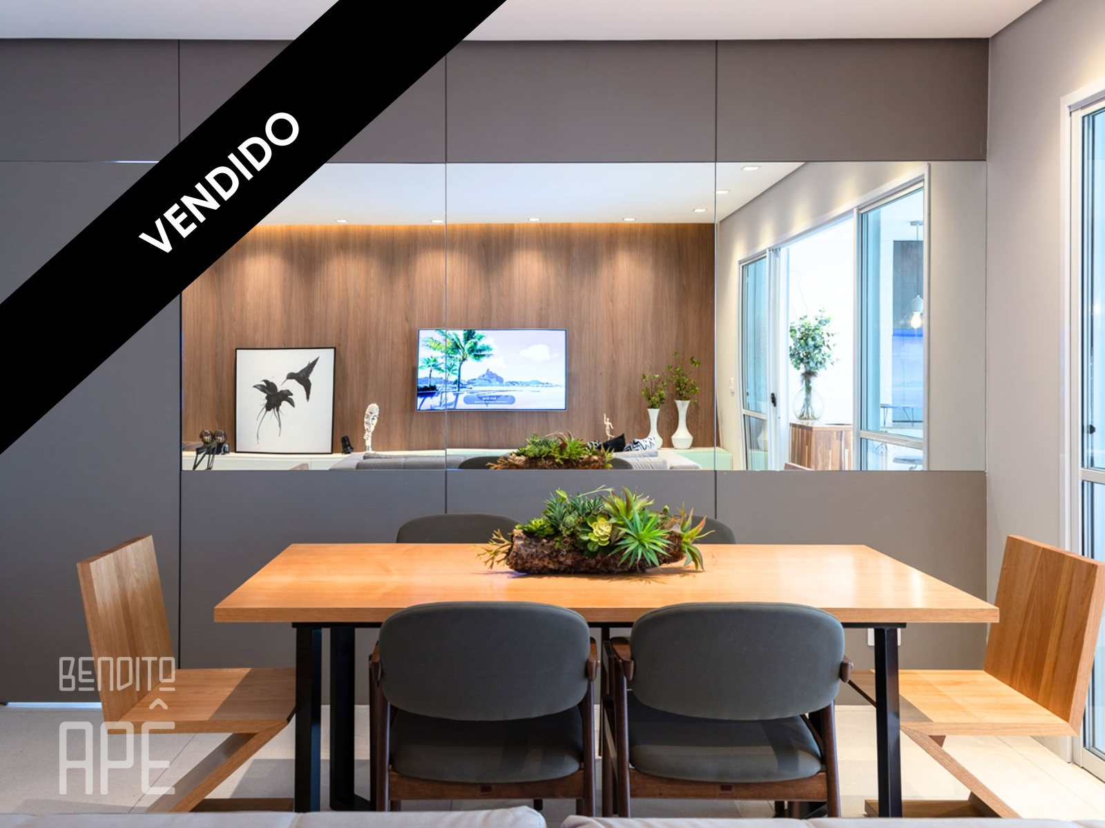 Apartamento na Rua Caiubi
