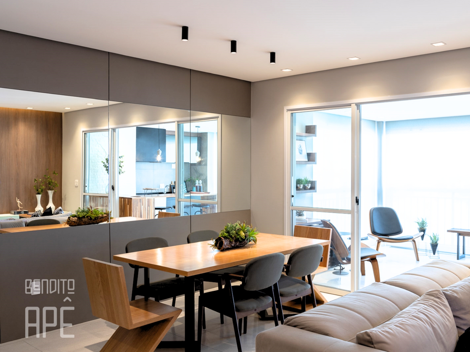 Comprar Apartamento na Rua Diana