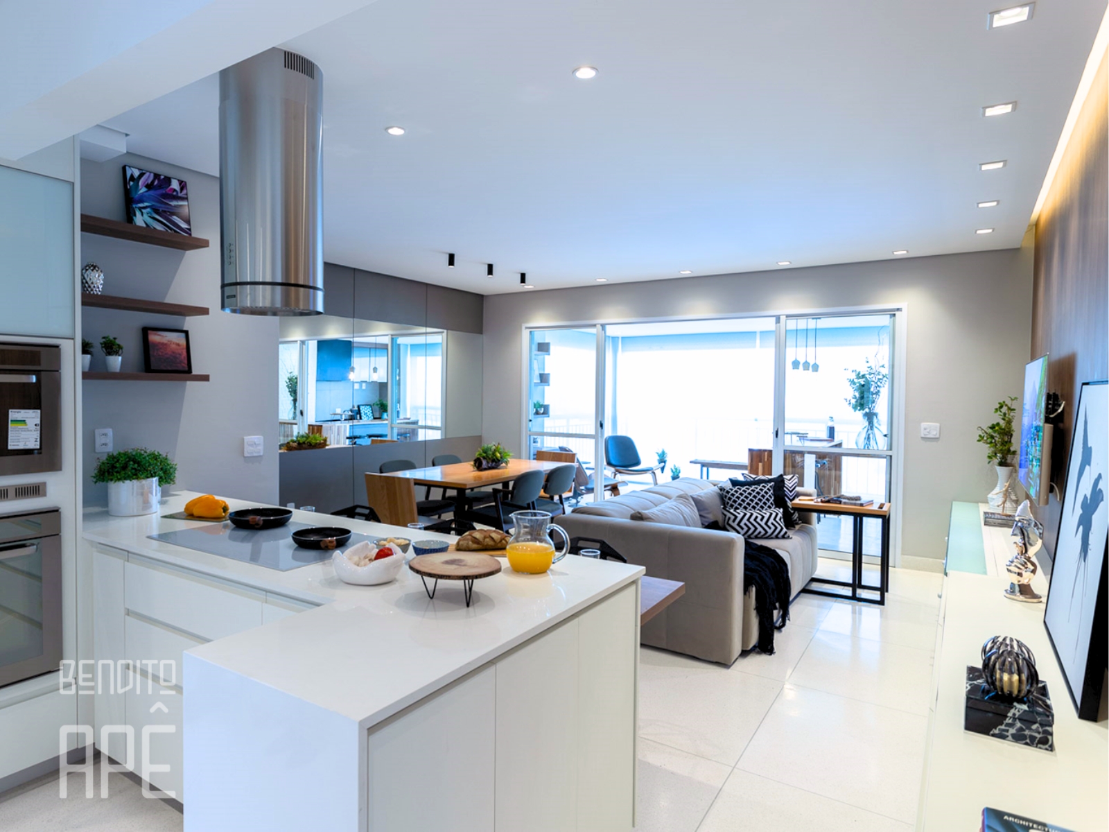 Comprar Apartamento na Rua Diana