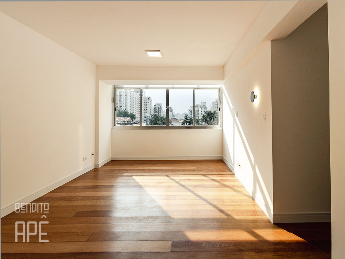 Comprar Apartamento na Rua Diana